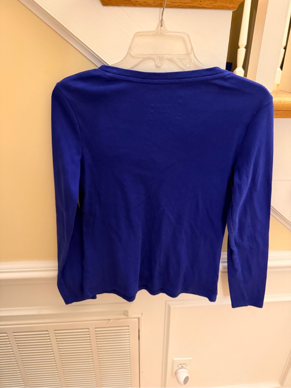 Ladies Size Medium "Charter Club" Long Sleeve V-Neck Top - Cobalt Blue GUC - Picture 6 of 6